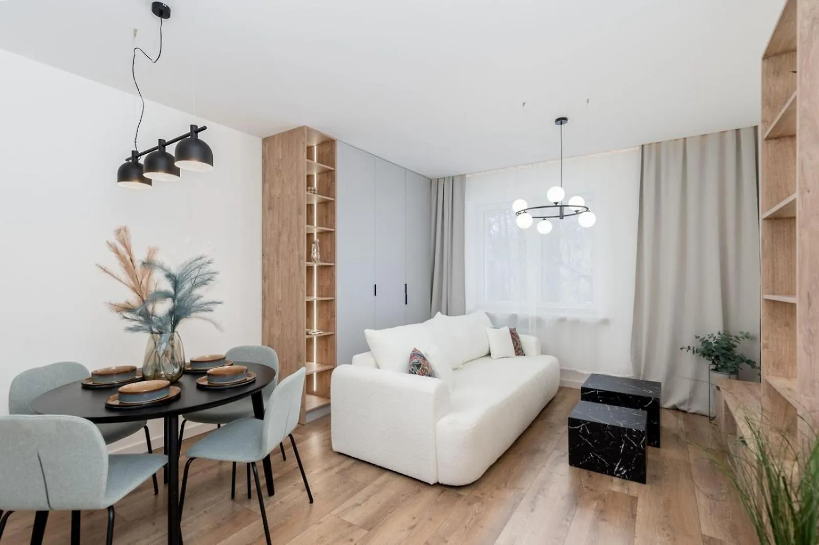 Royal Center Apartments Krakow 0*,